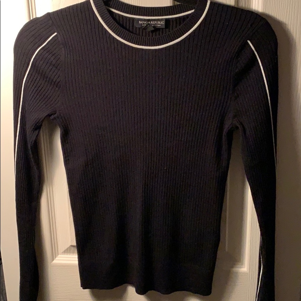 Black Banana Republic Sweater